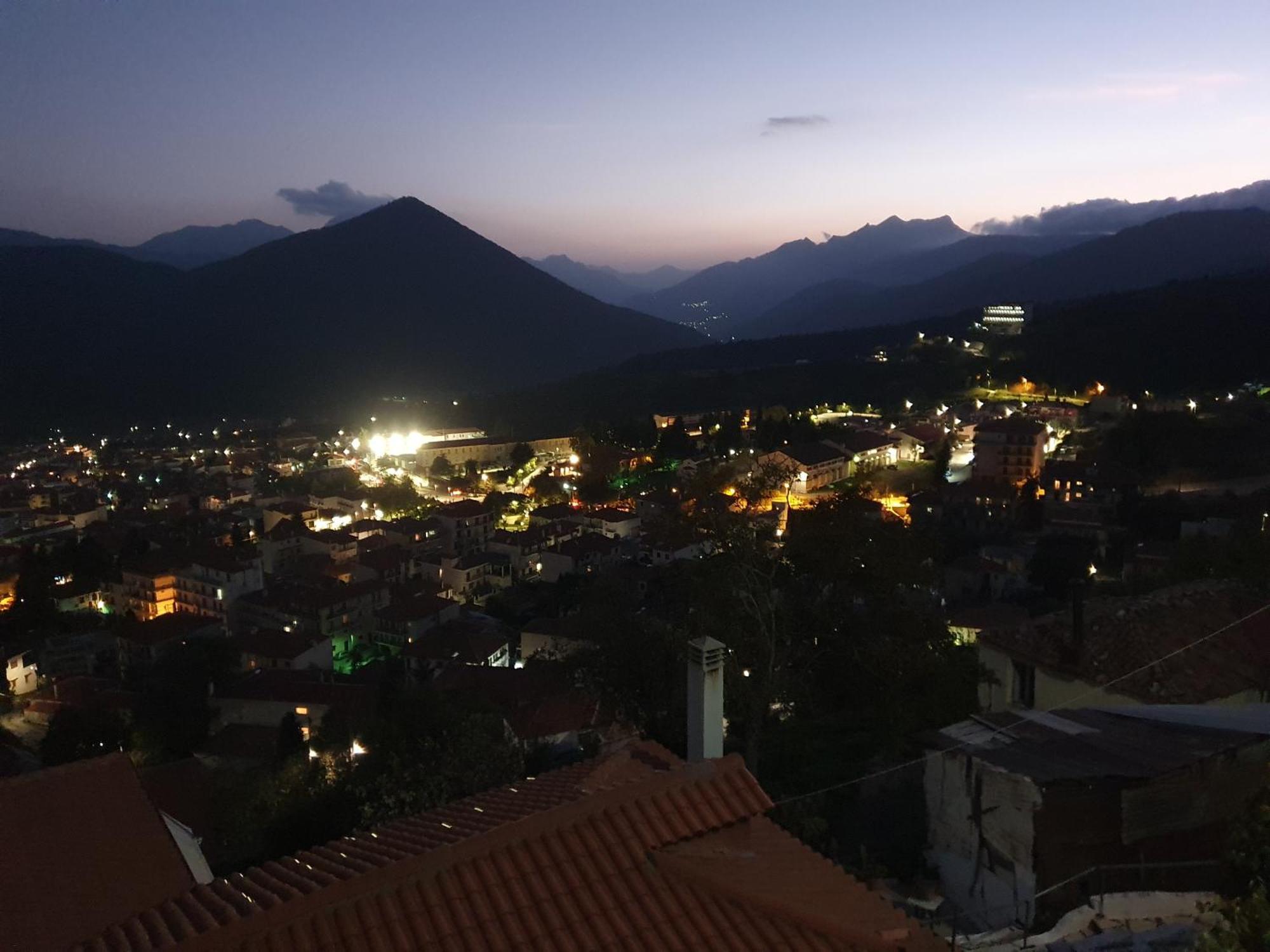 Semeli Guesthouse Karpenísion Zewnętrze zdjęcie