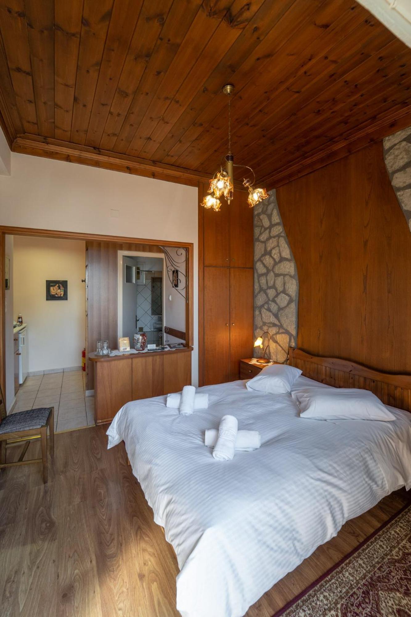 Semeli Guesthouse Karpenísion Zewnętrze zdjęcie